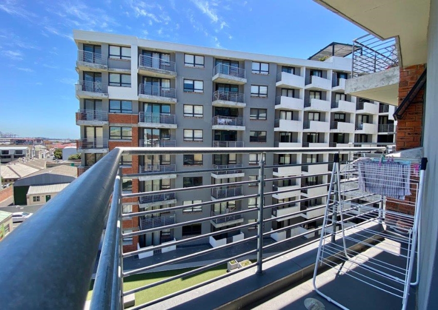 To Let 2 Bedroom Property for Rent in Observatory Western Cape